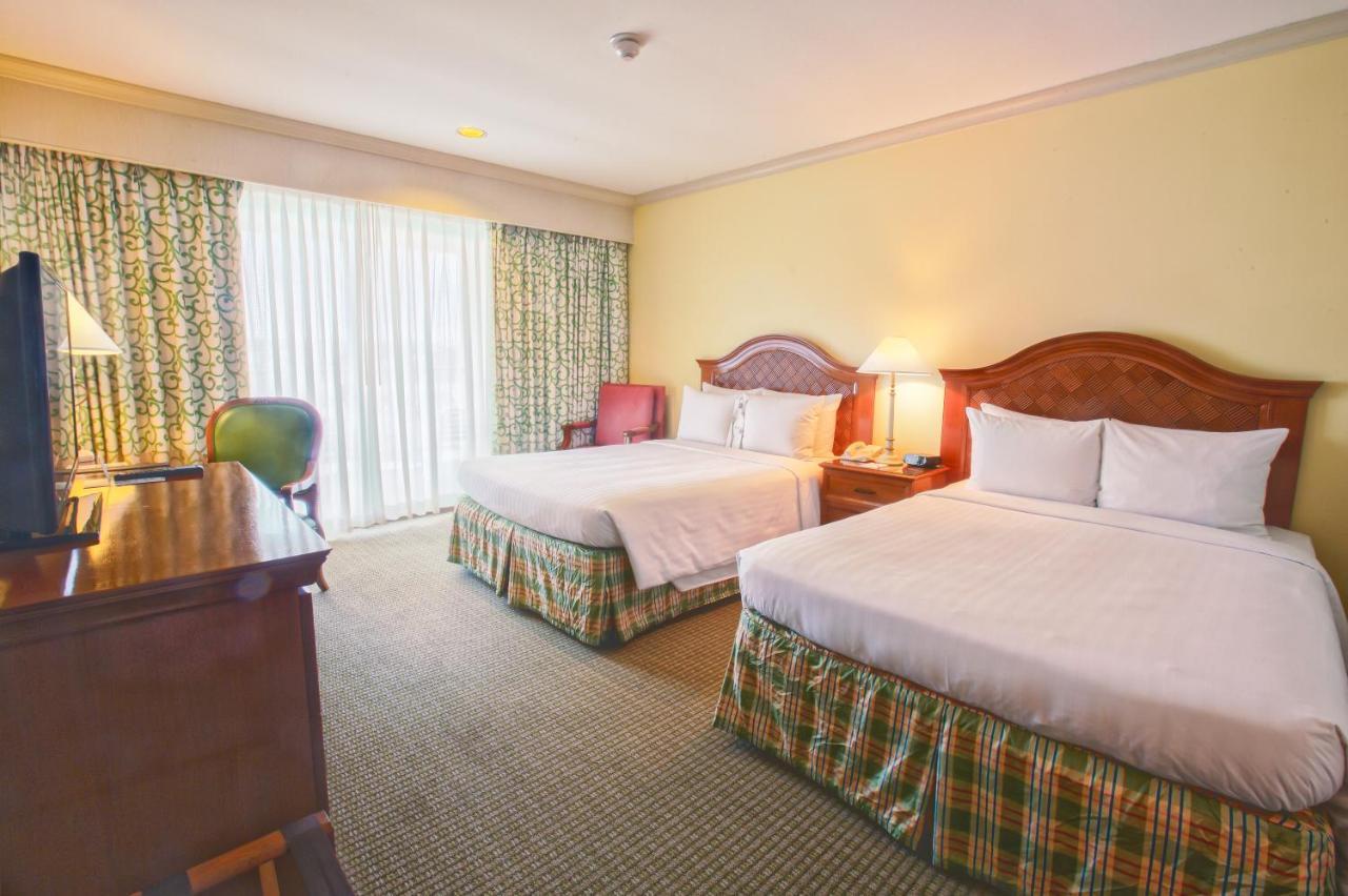 Pacific Star Resort & Spa Tamuning Kültér fotó